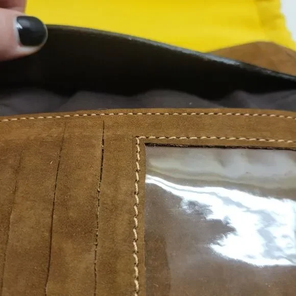 Embroidered Floral Wallet - Picture 9 of 10